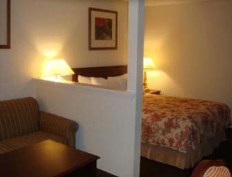 Rodeway Inn มอนต์โกเมอรี ภายนอก รูปภาพ