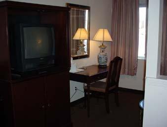 Rodeway Inn มอนต์โกเมอรี ภายนอก รูปภาพ